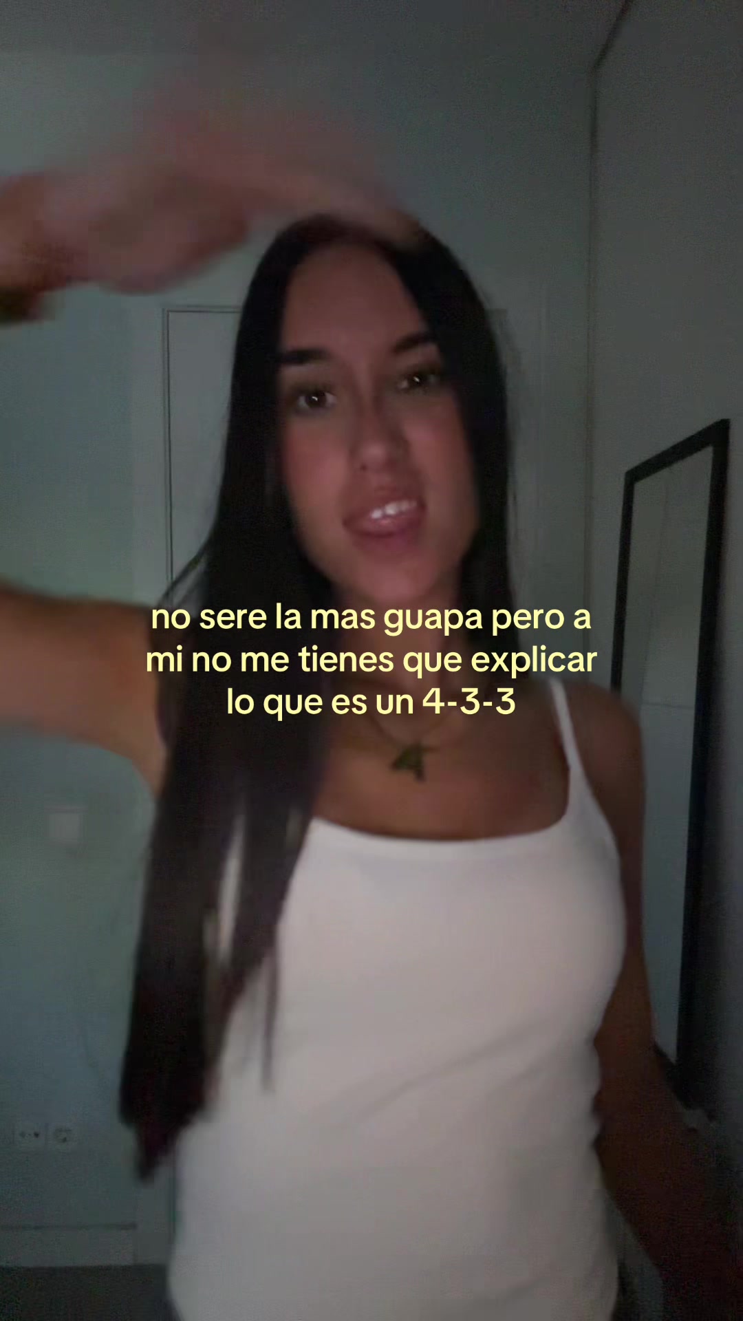 @avril con v