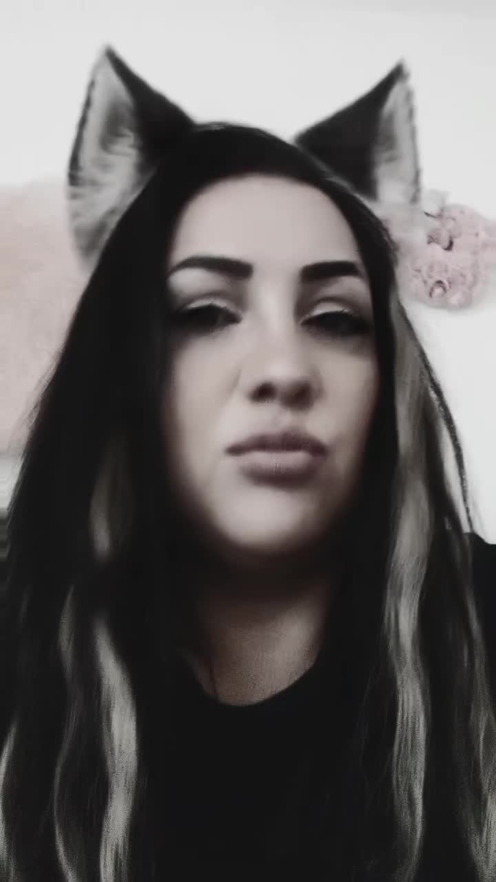 @denise