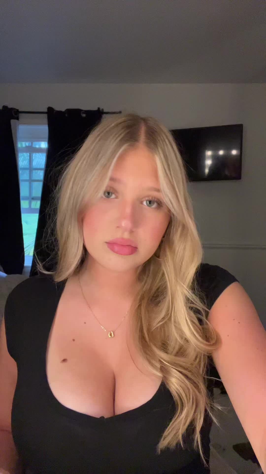 @Allegr&iacute;a
