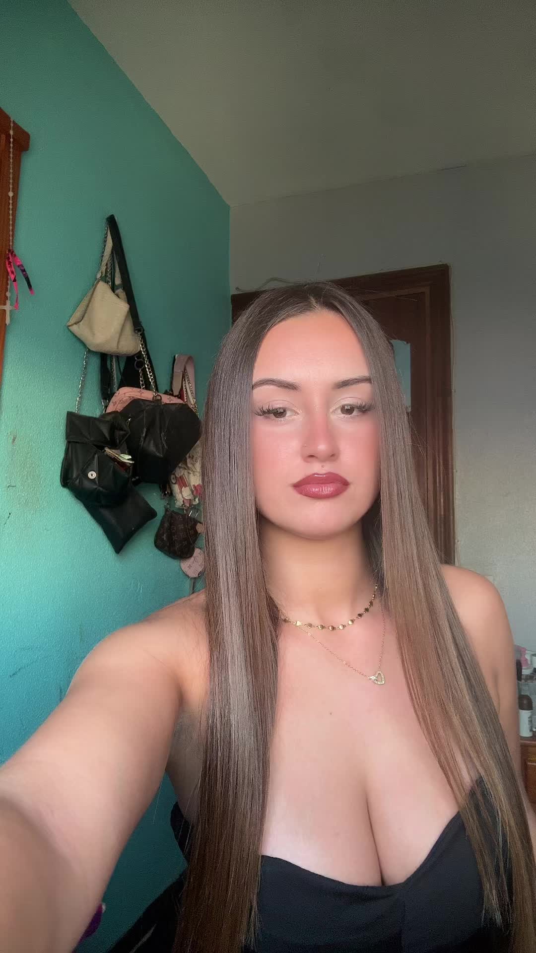 @๐๐ฆ๐í๐