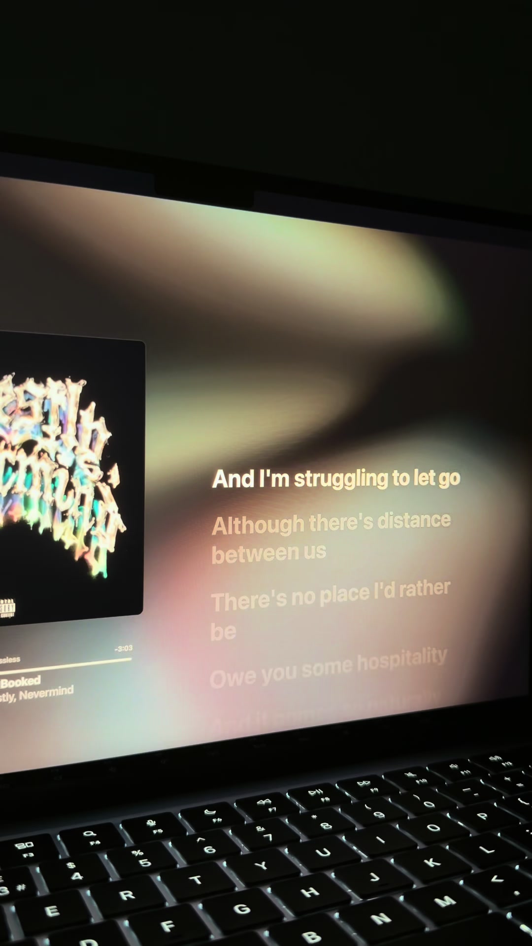 @🎧