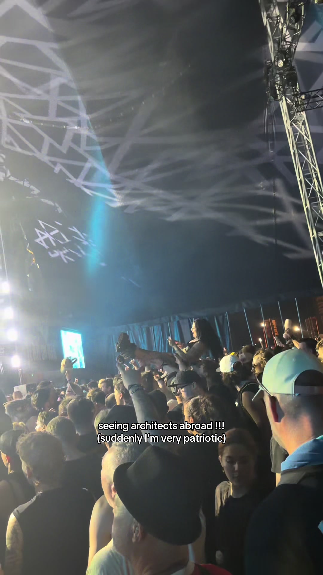 @kyra🕸️
