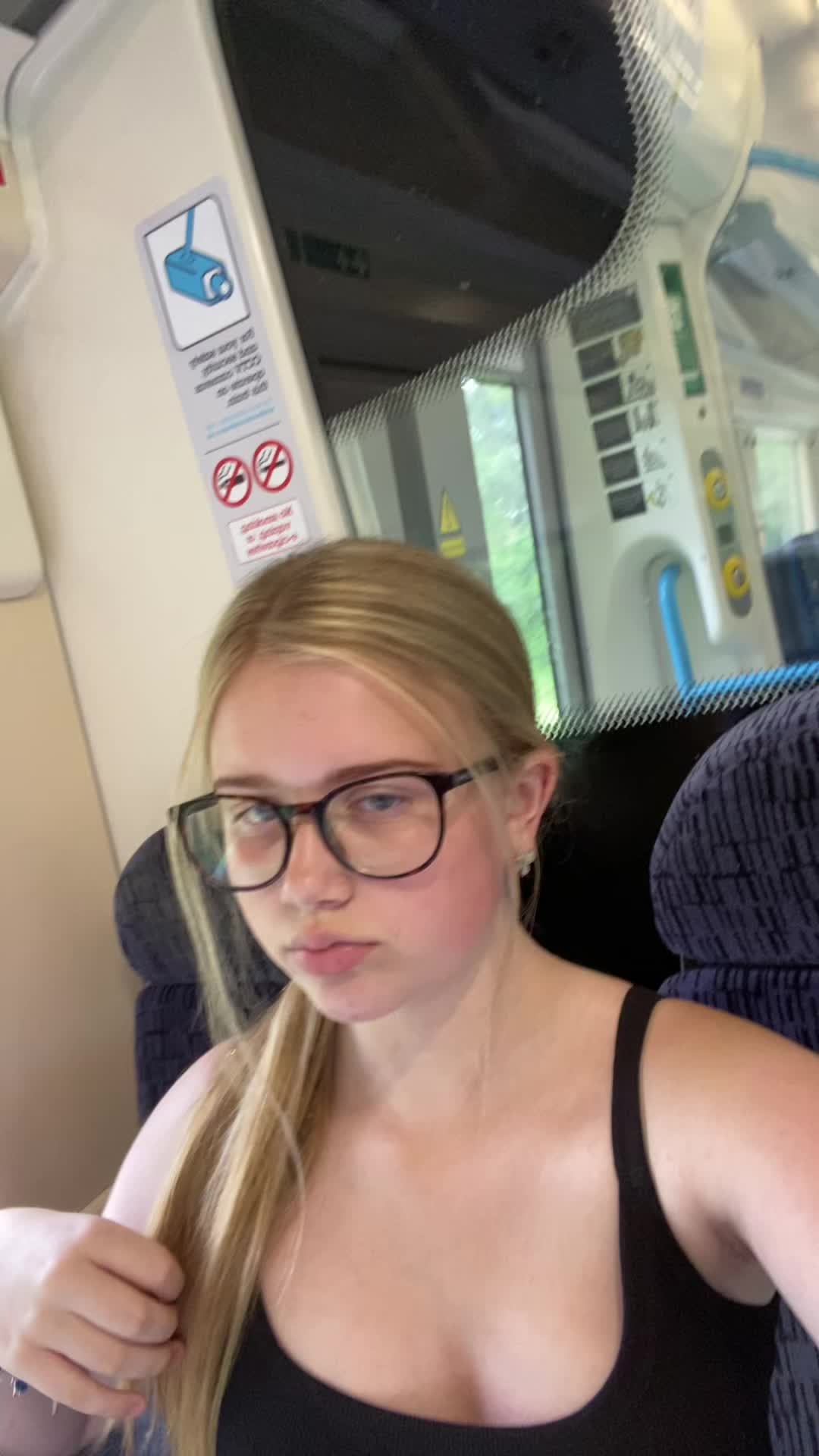 @isabellaalliston