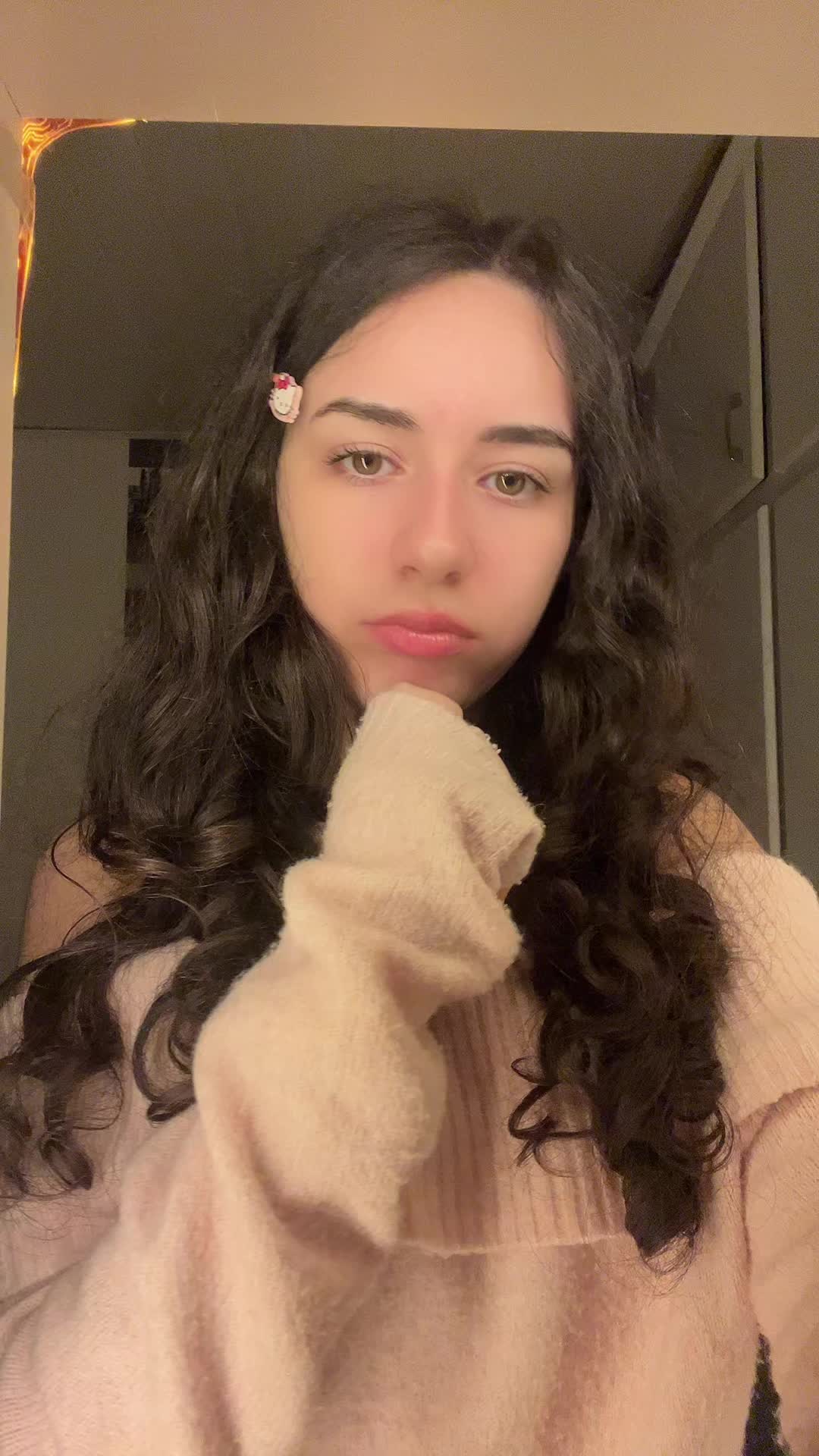 @𝐀𝐥𝐢.𝐲𝐚><