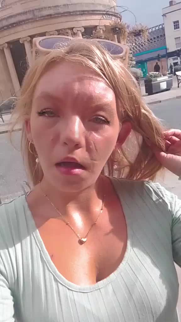 @Nicole