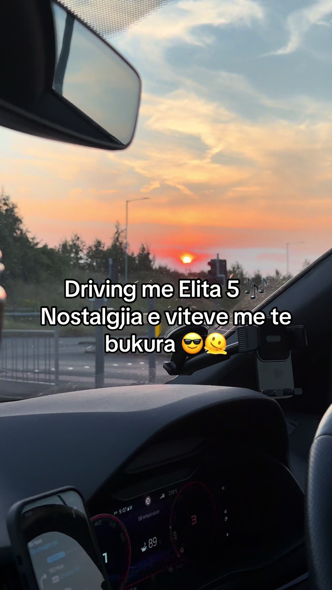 @Esmi.