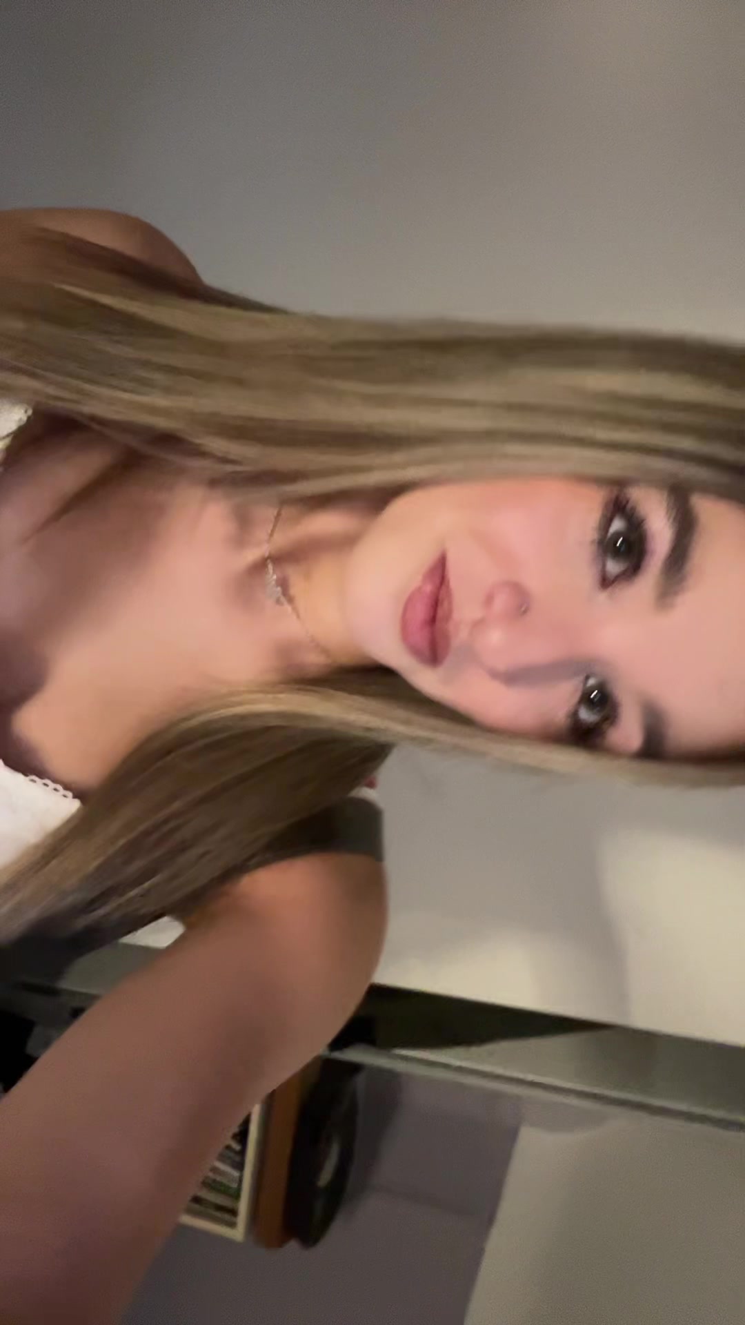 @evieeeee