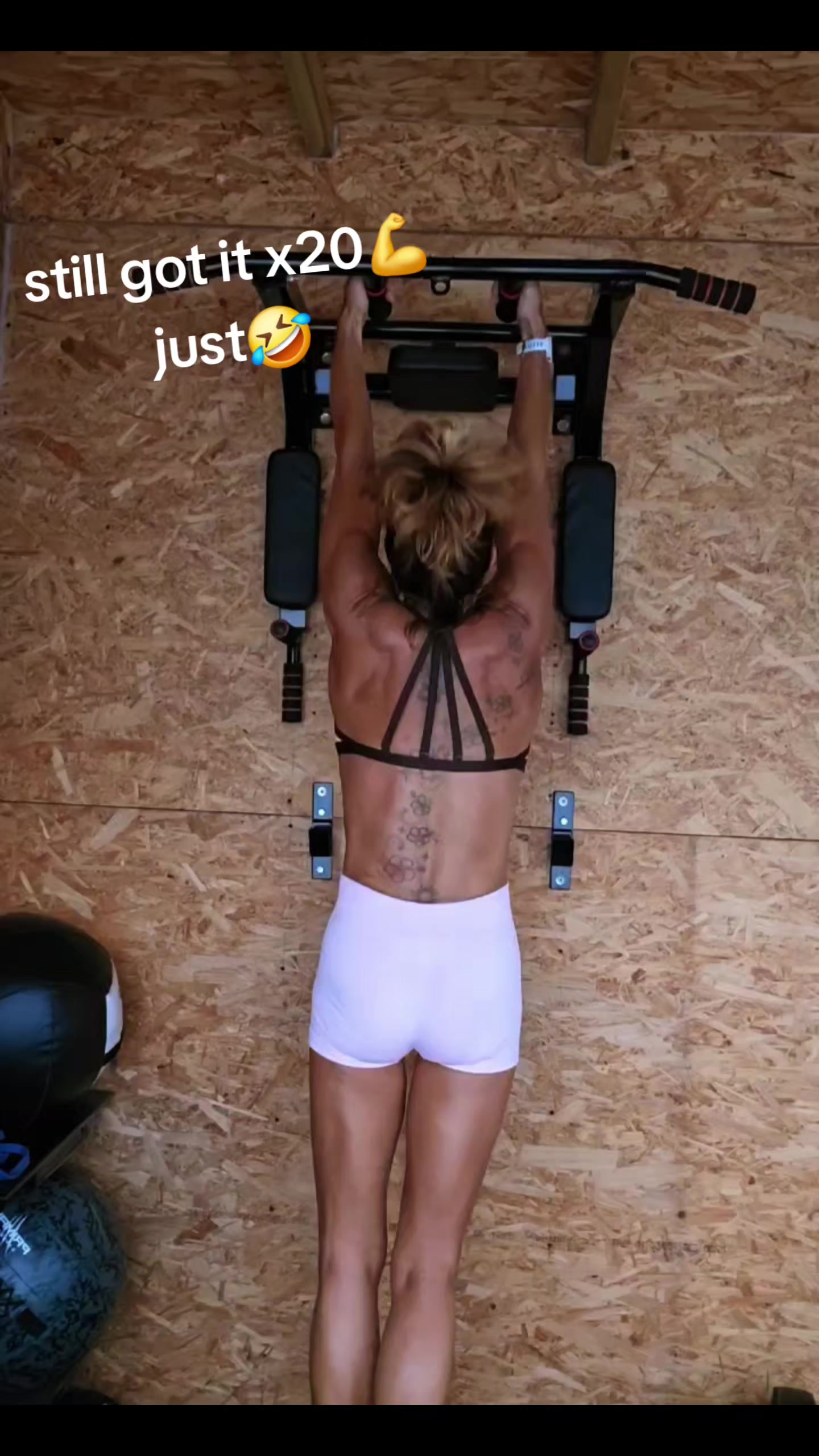 @Instagram:gymgirlmaz
