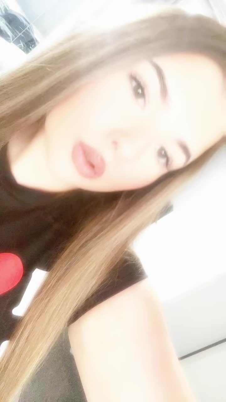 @hey_itstiax1