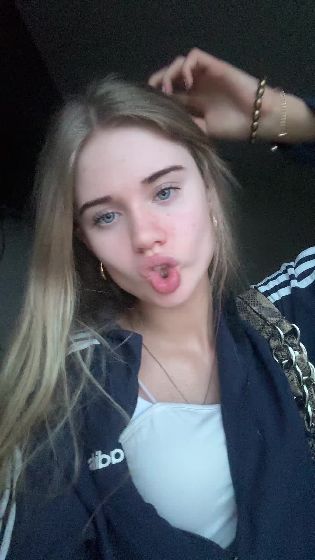 @sofiamolloyspams