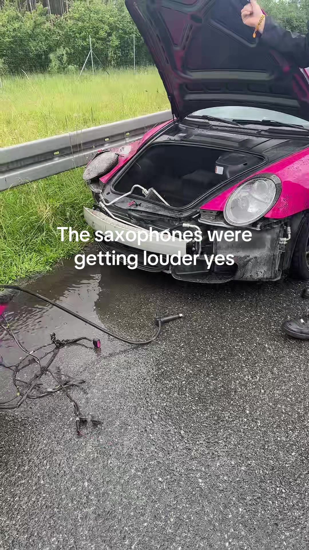 @Vikkzy