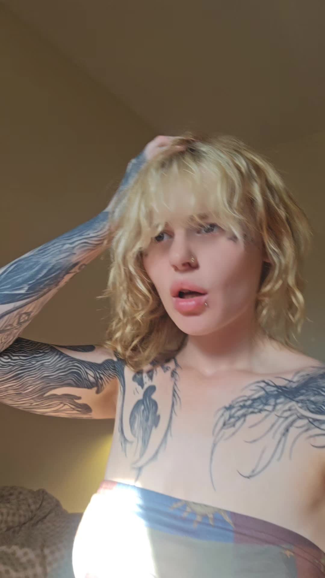@prettyhotdogs