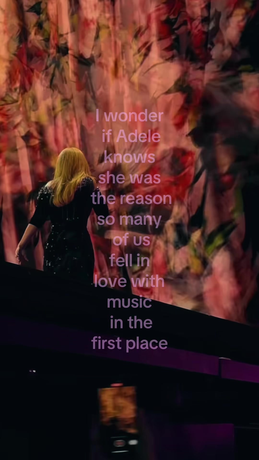 @A D E L E L O V E E R R R R