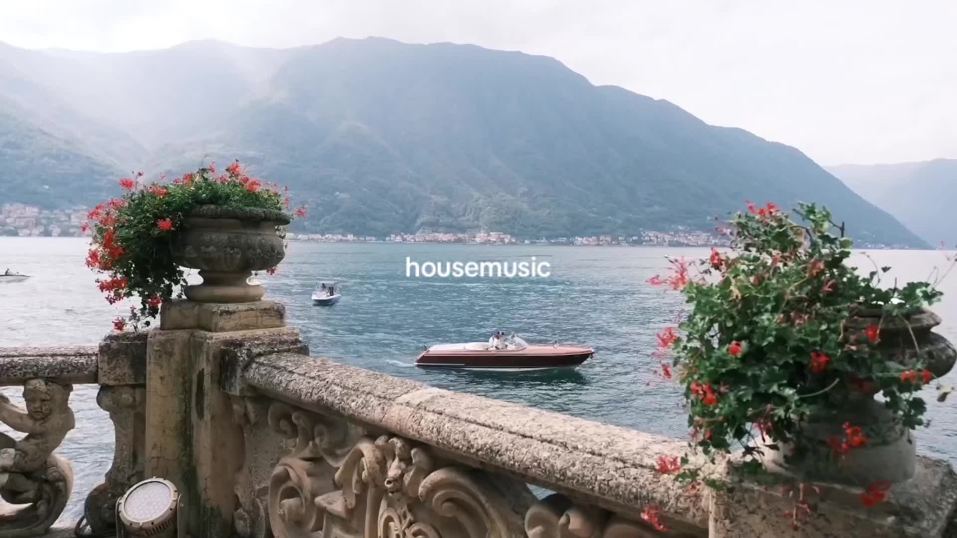 @house music diary.