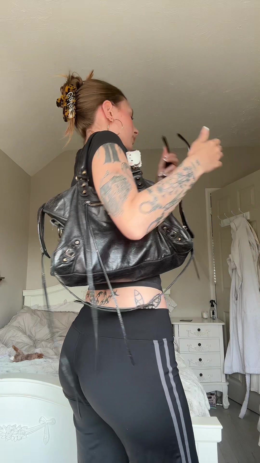 @chloella
