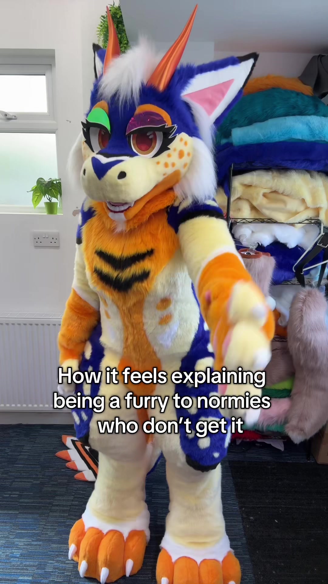 @fablebeastfursuits🔜CFz!🐾