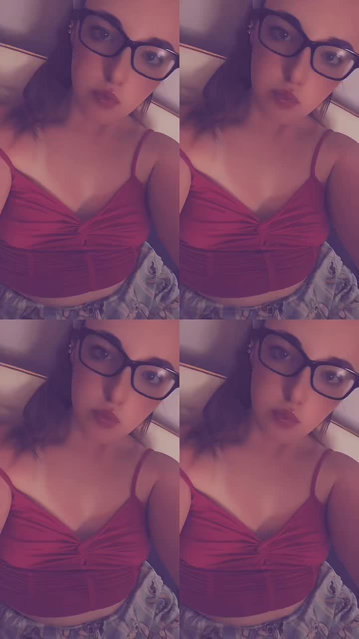 @Scarletts spam acc