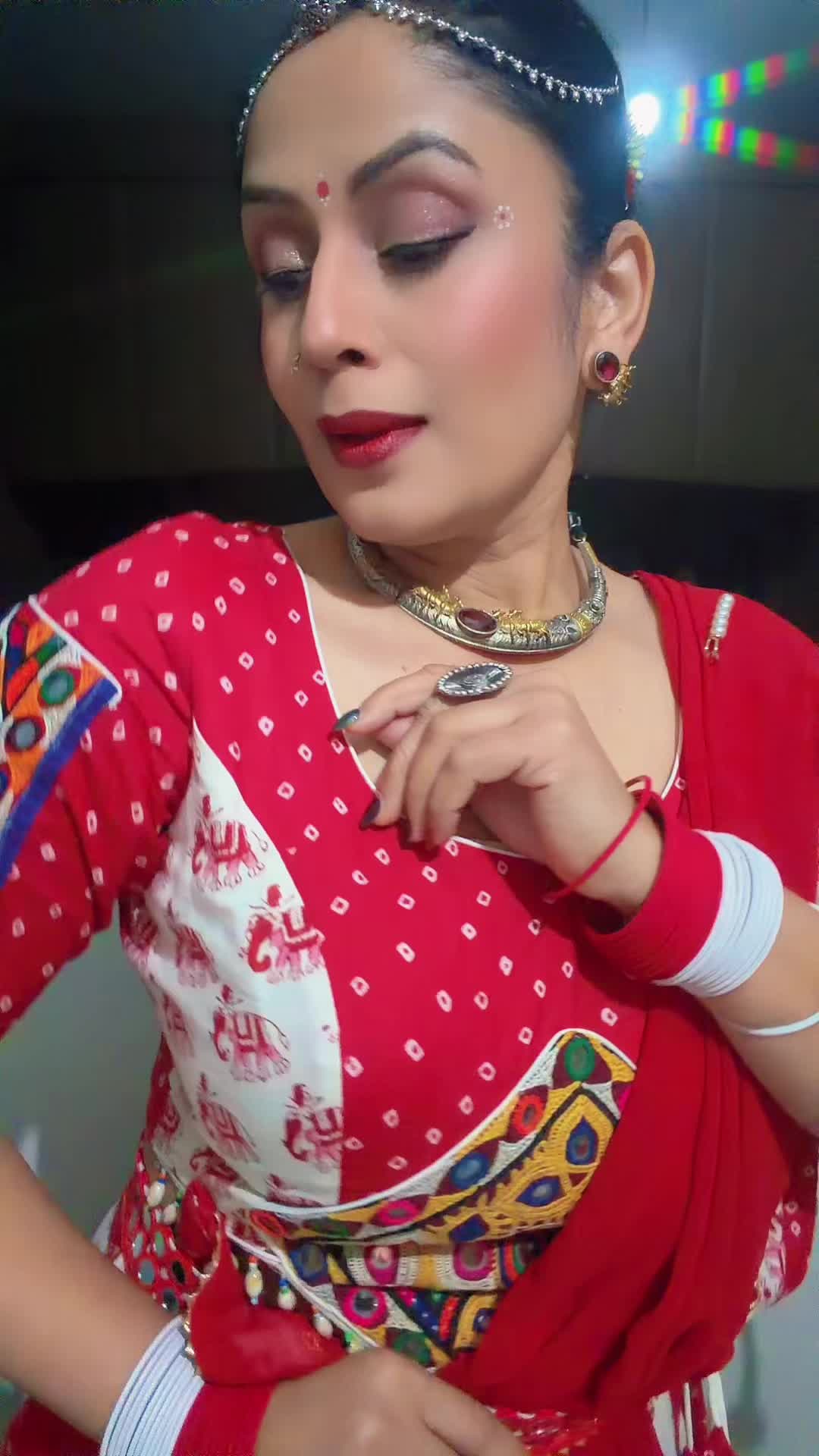 @🧿Nisha🧿