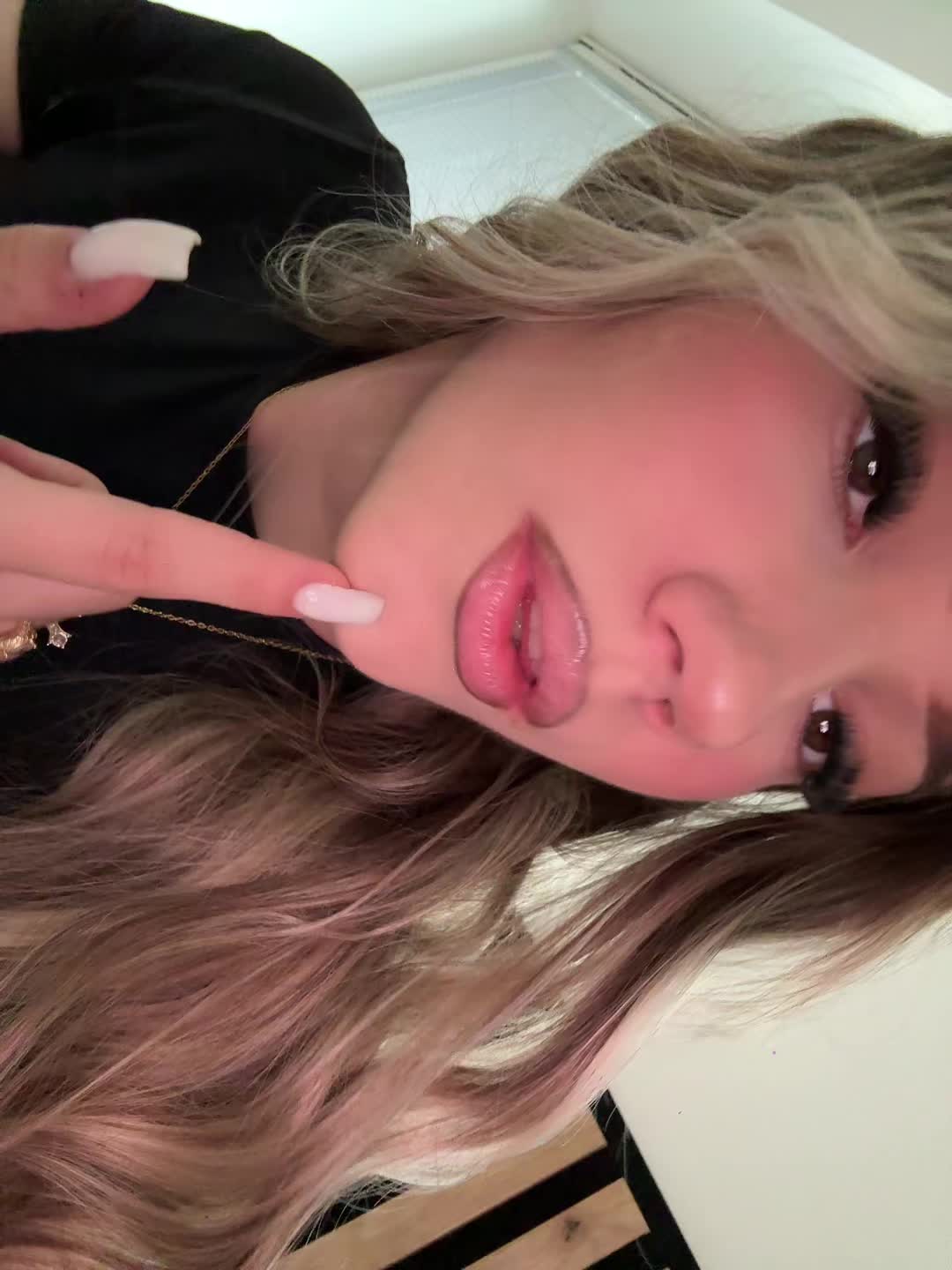 @nikolka