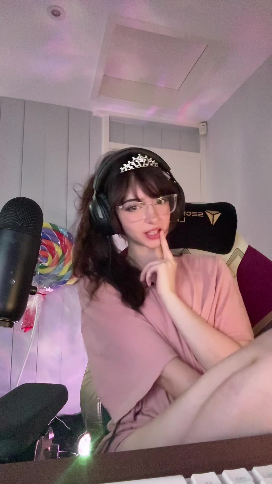 @ella