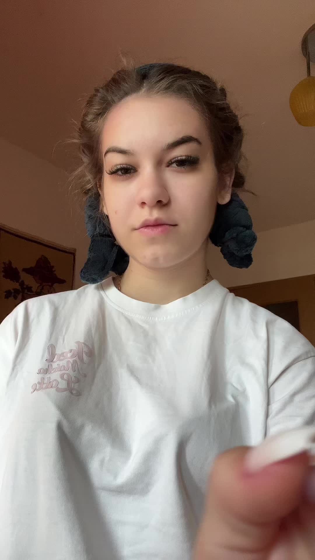 @👸🏽