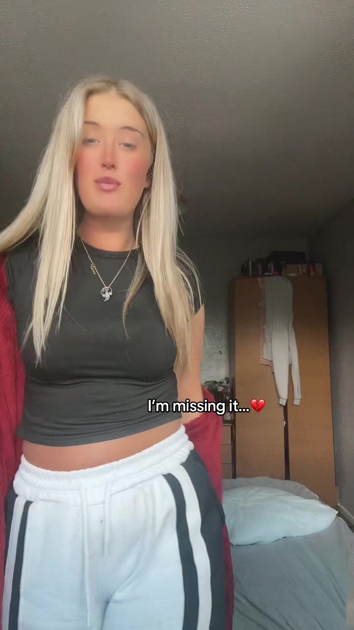 @𝓔𝓵𝓵𝓲𝓮 💗