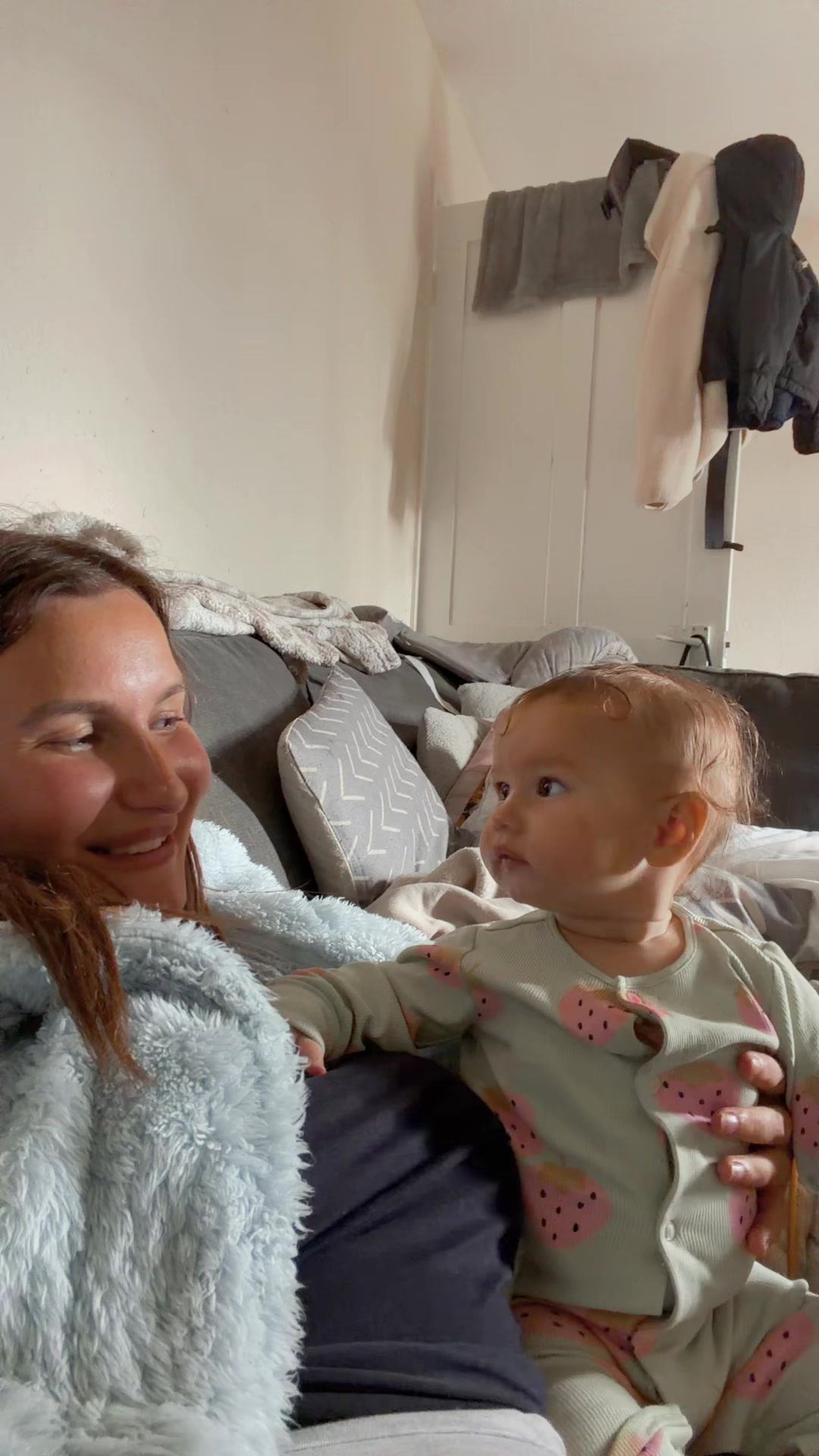 @Chloe Jade| SAHM💗💙💙💗