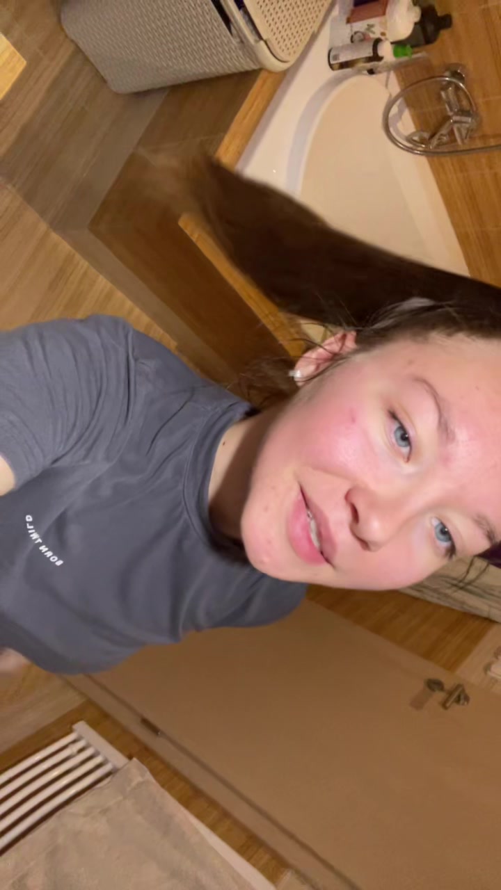 @Klára