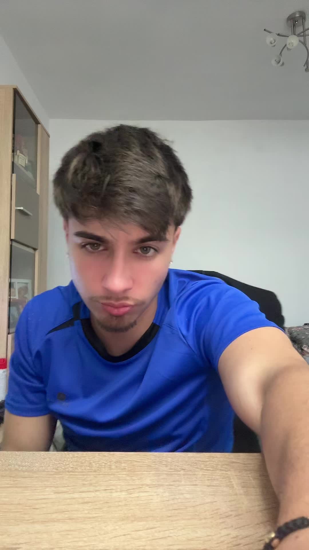 @_.dragoss
