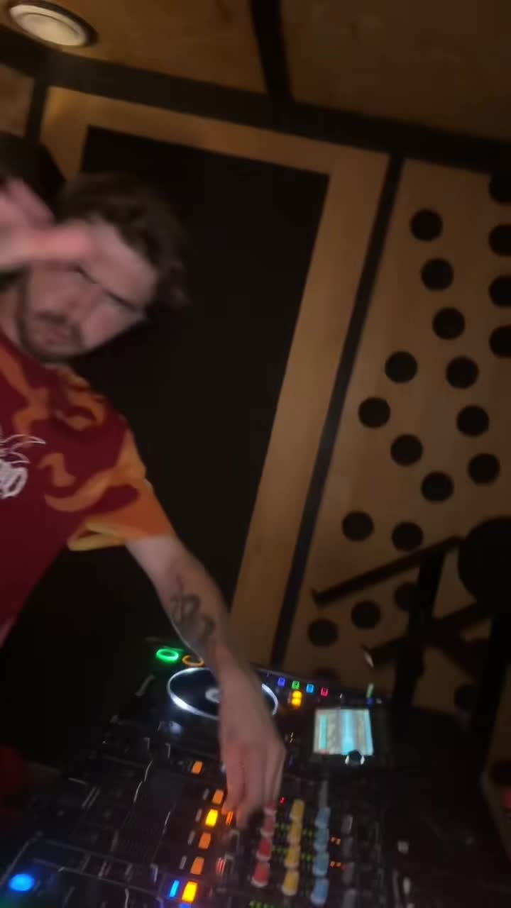 @ȚřřÚ Șěłěćț