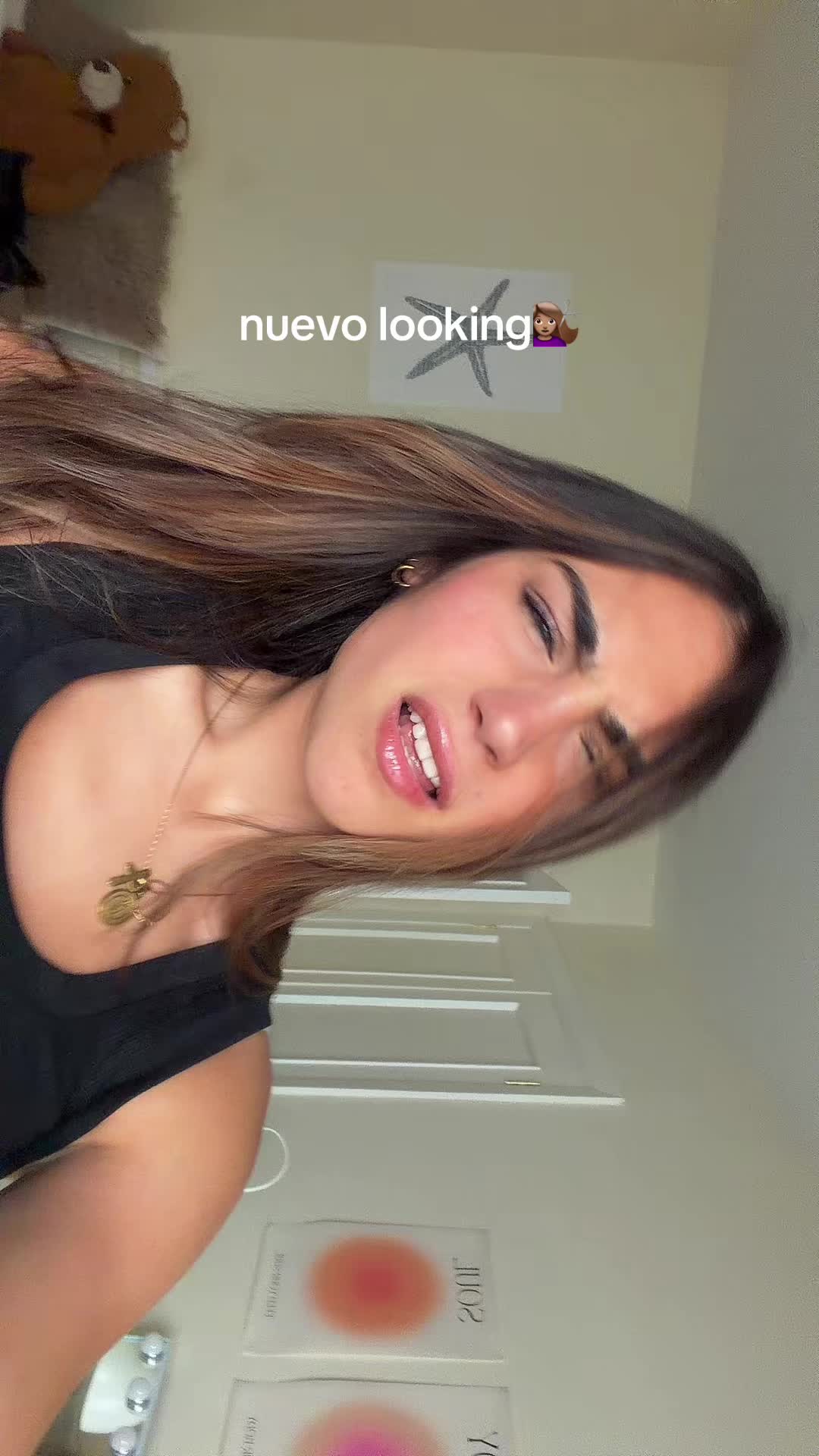 @Carlota White
