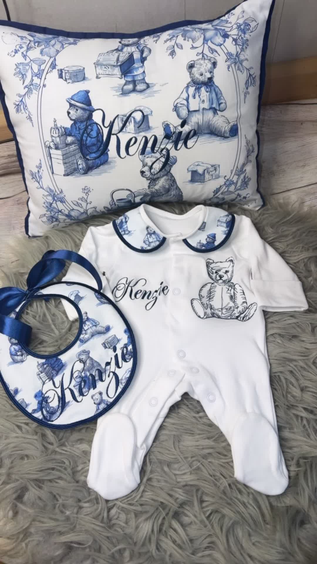 @AviaRose Clothing