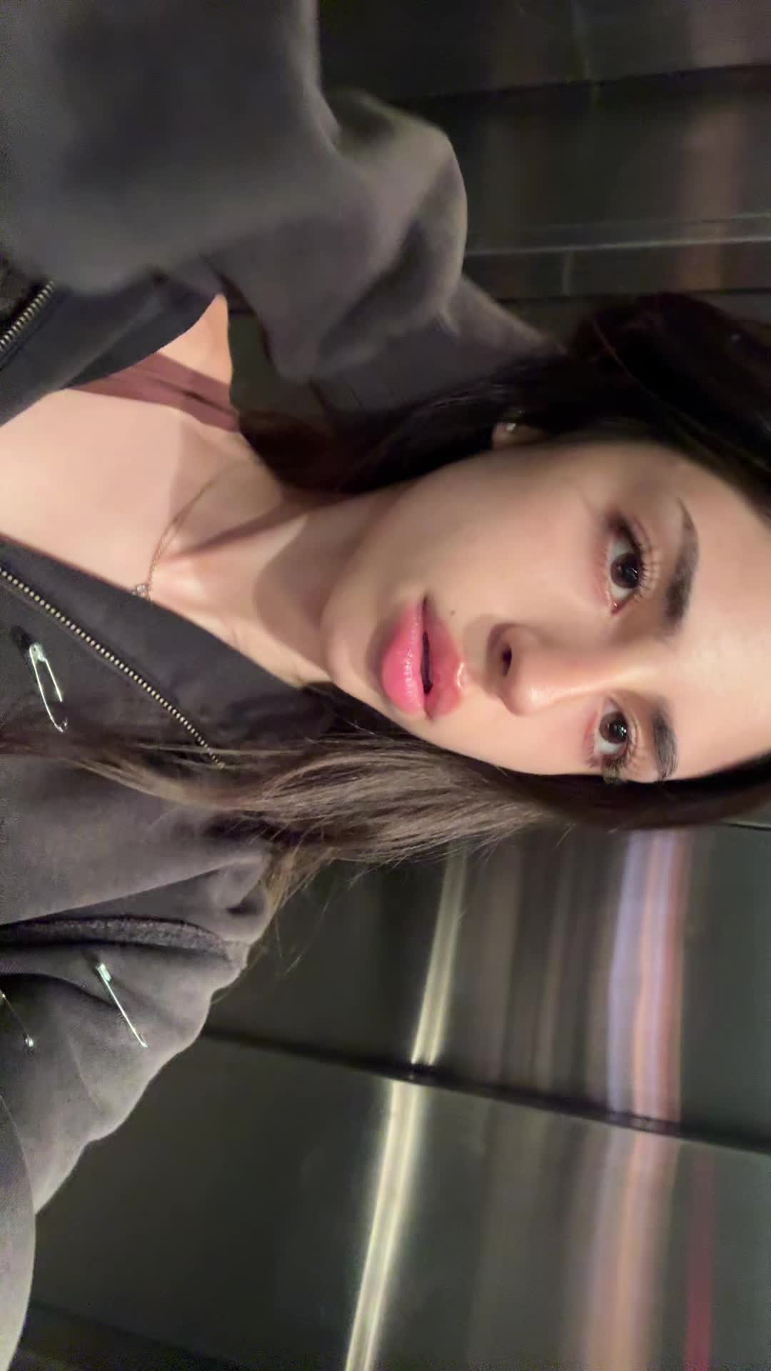 @alexandra