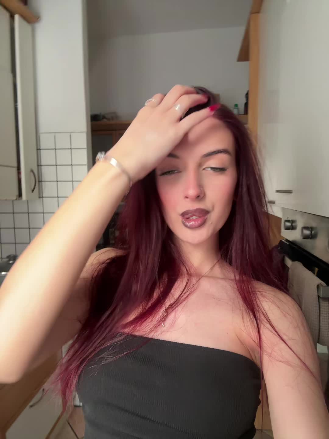 @𝖑𝖆𝖗𝖎