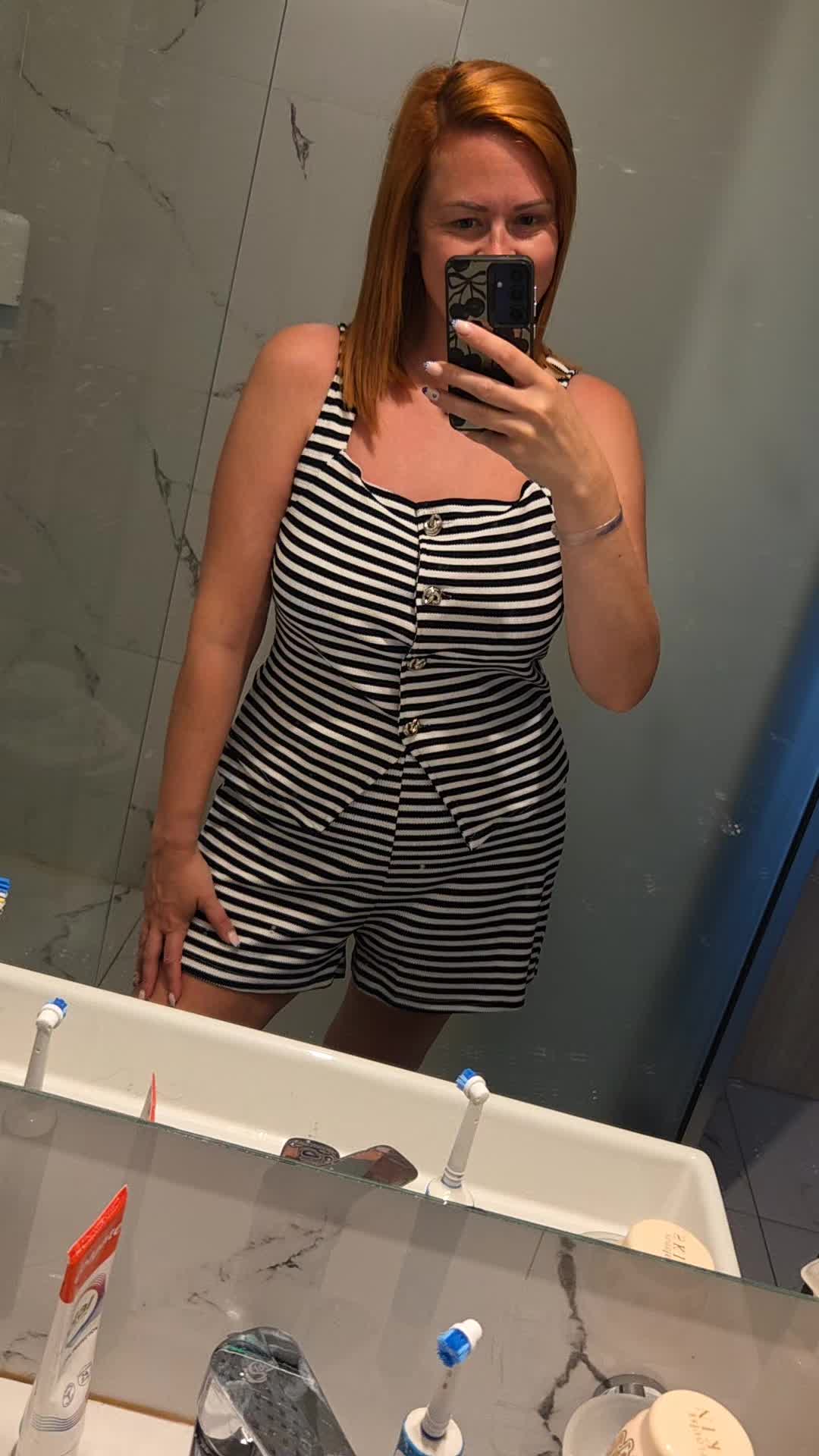 @L U C Y ✨️💋