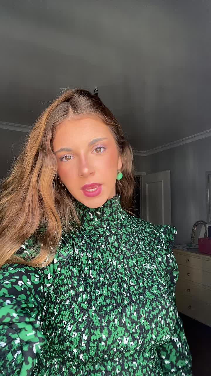 @julia g&oacute;mez