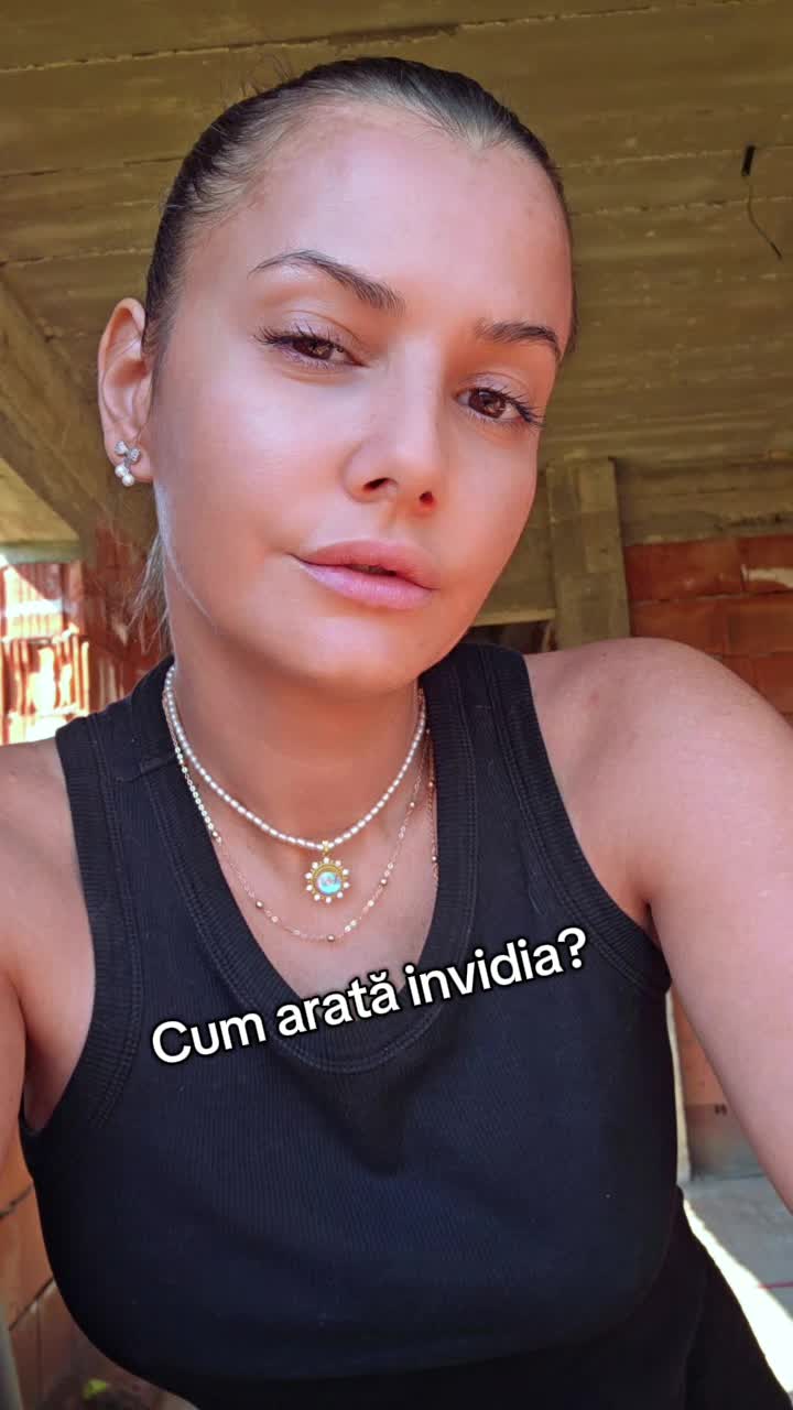 @Adelina Ivan