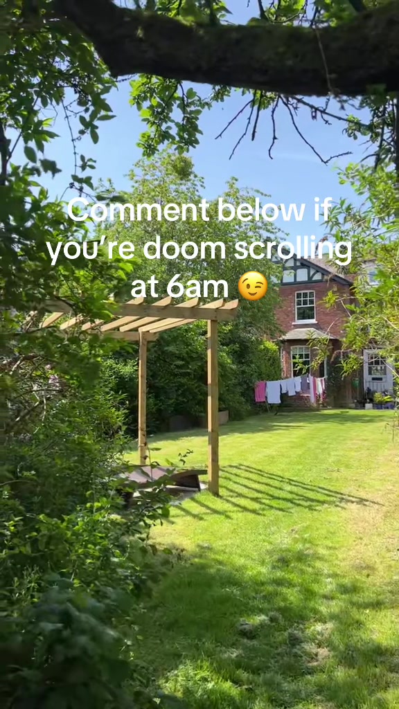 @Victorian House  Jules
