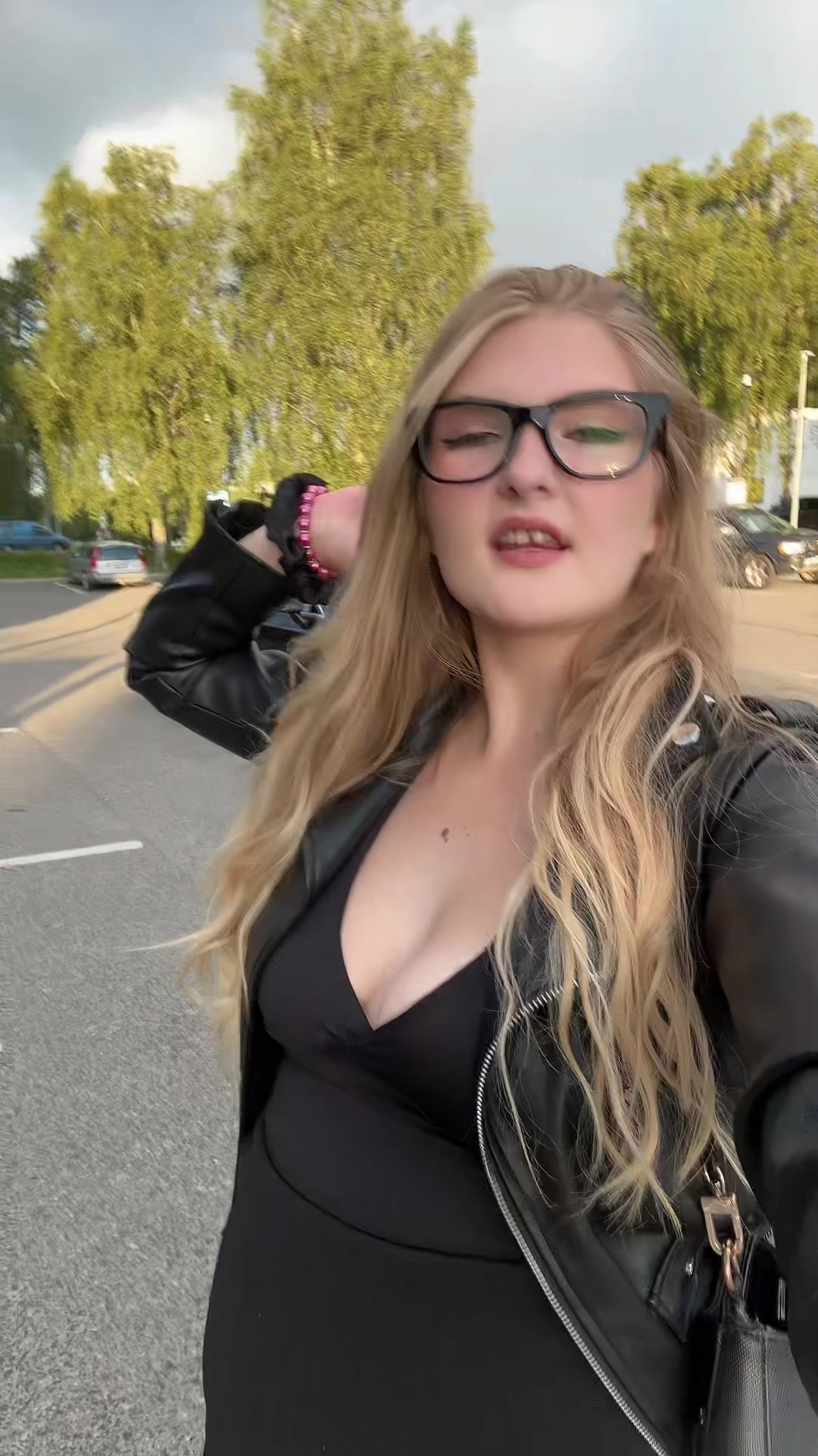 @Meri🐱