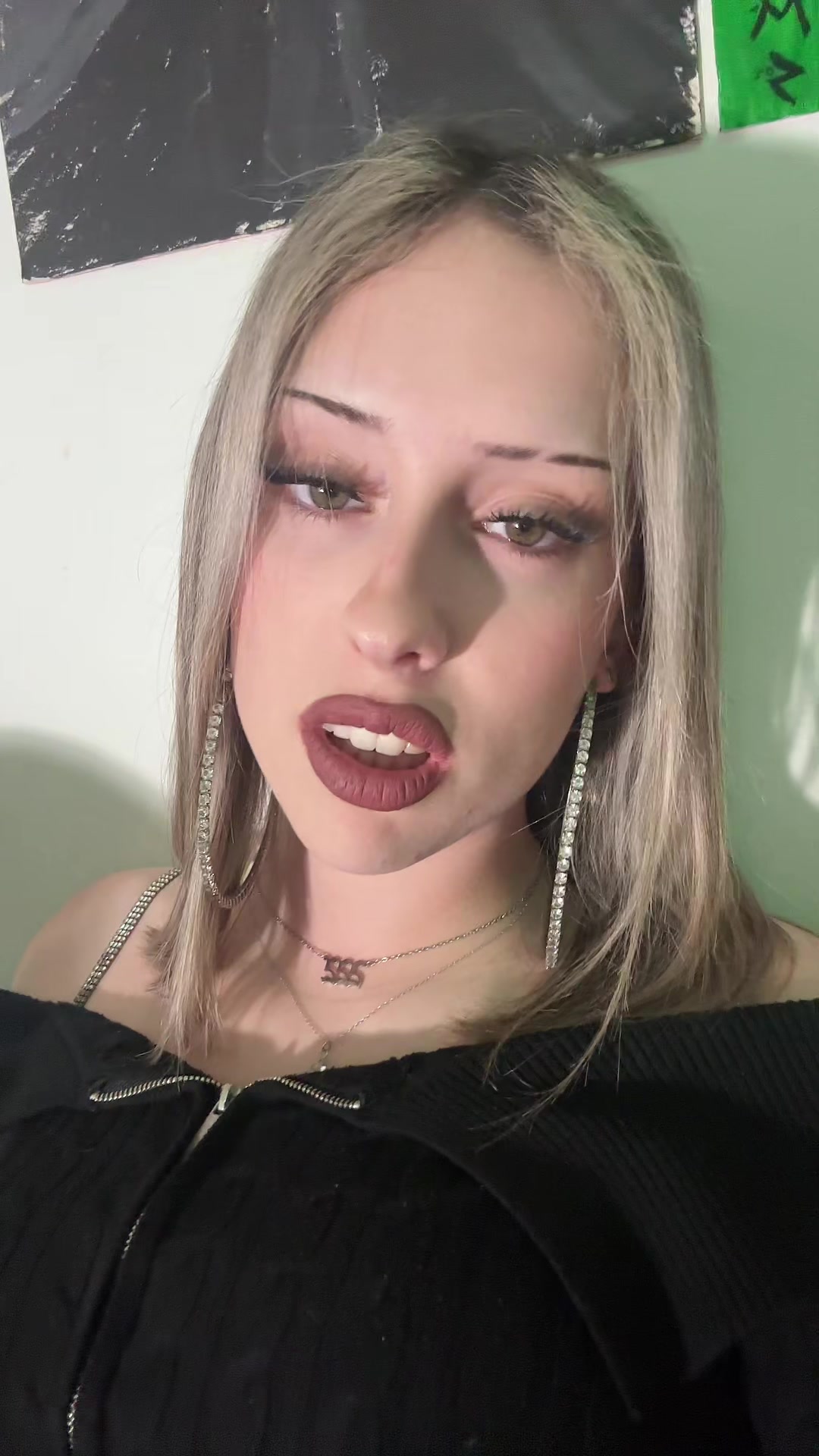 @๐๐๐