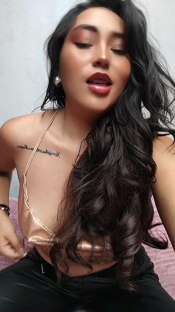 @Vanessa🦄