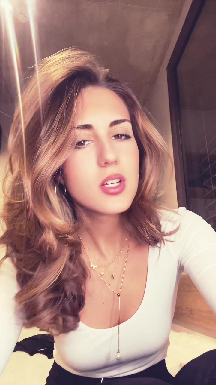 @Helenn