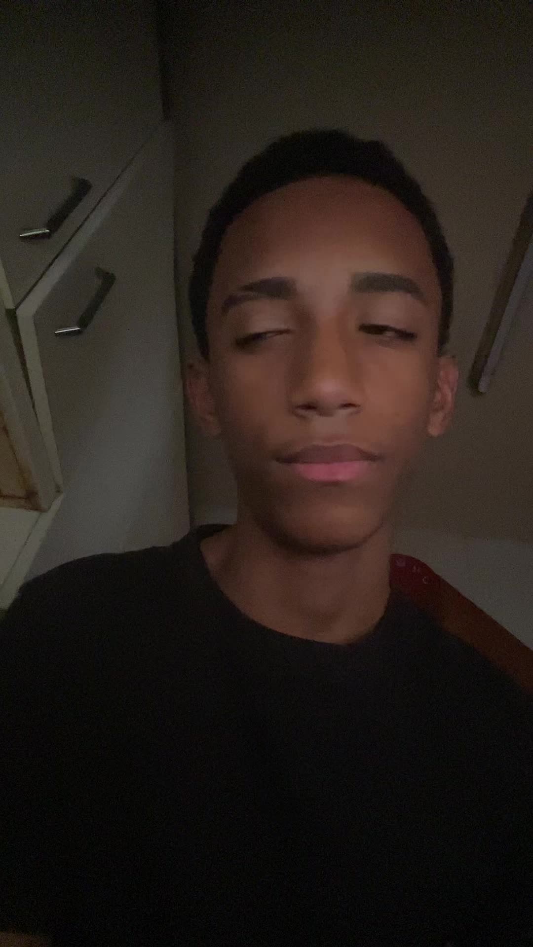 @izan.cm