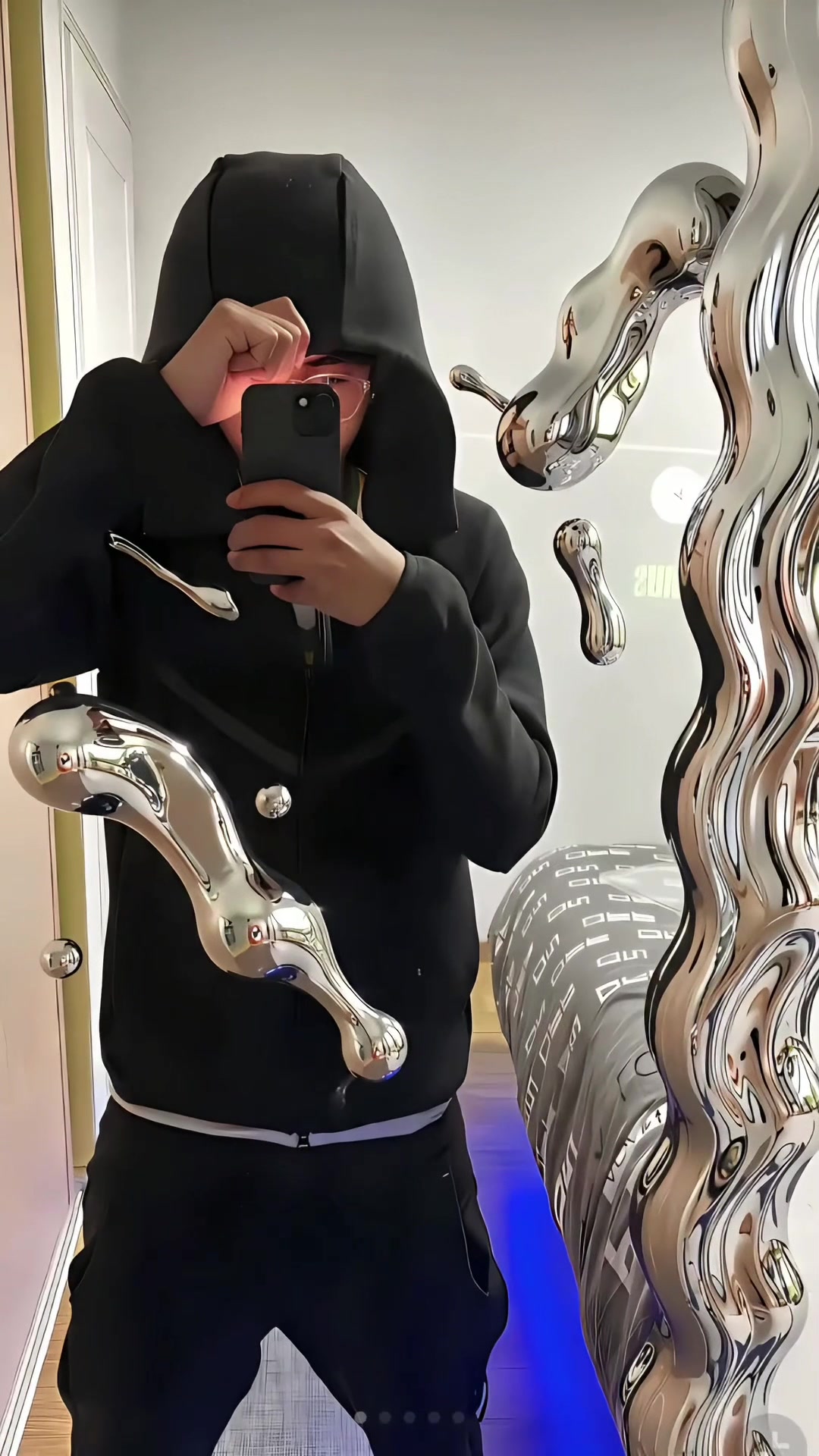 @Maisie