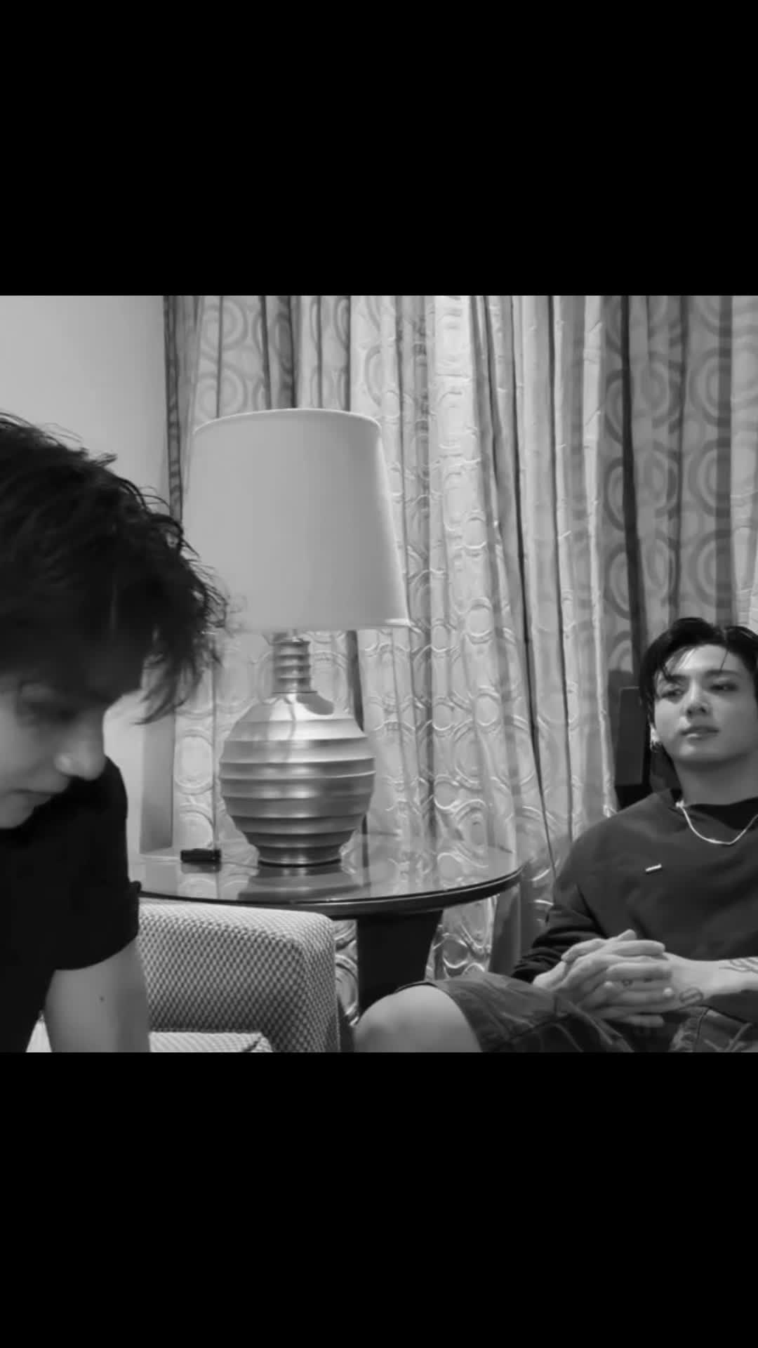 @1975 ๐ค