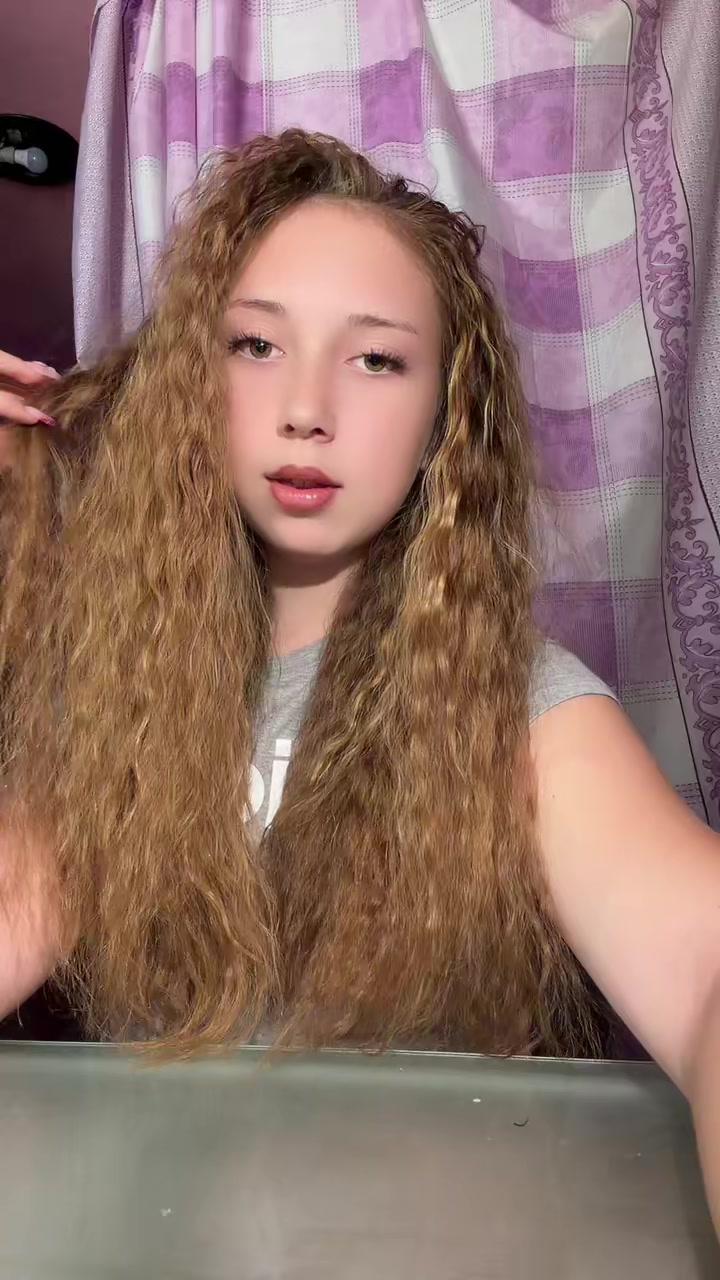@NIKI💋