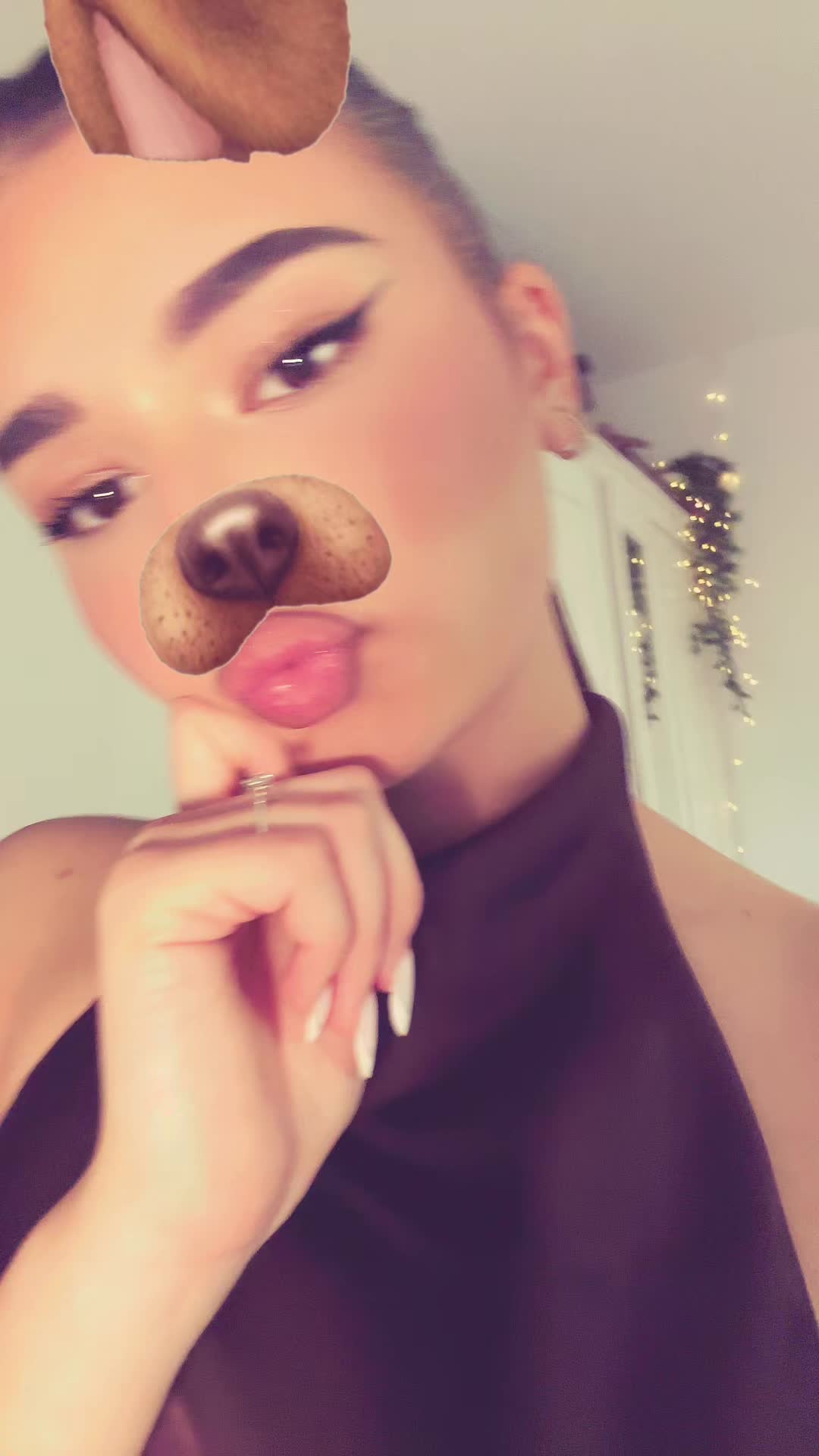@adelinavrm