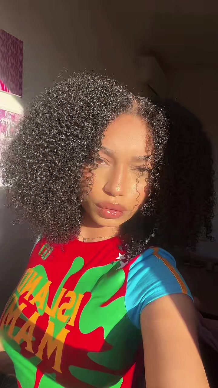 @vivianacappaii