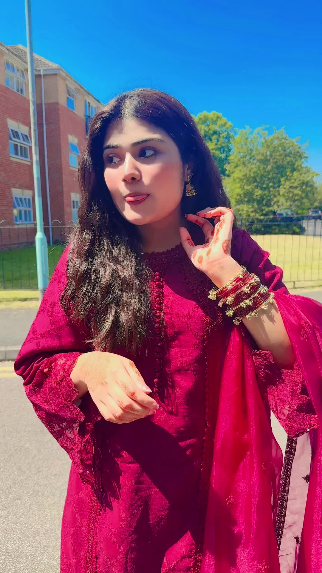 @LARAIB