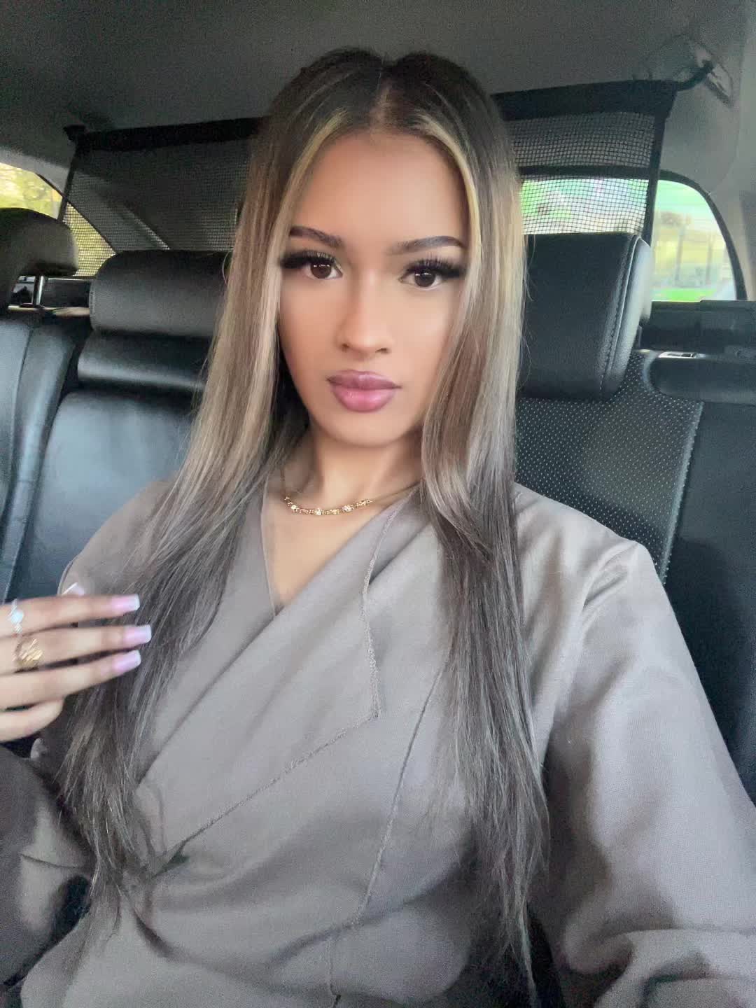 @mayuri24x